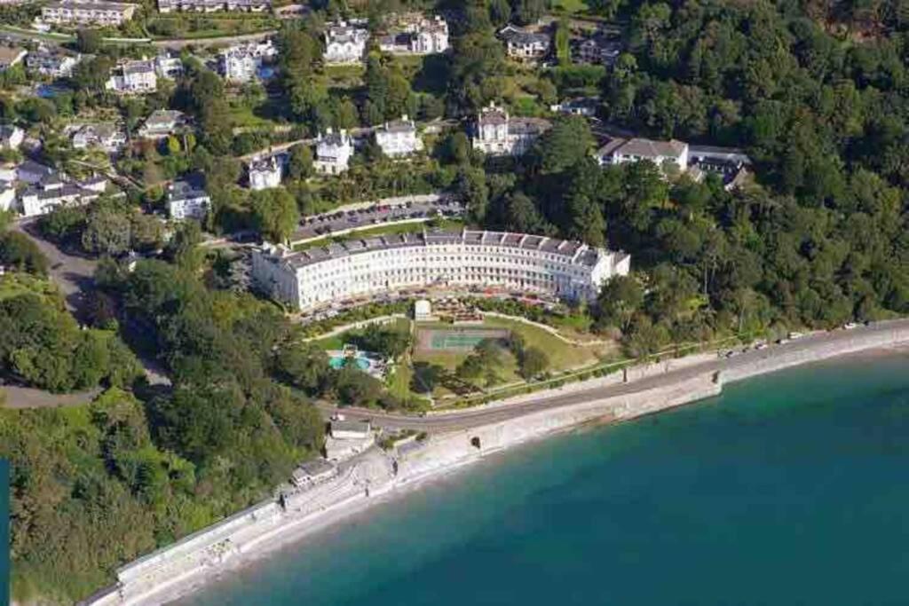 **Sunny And Bright, Thatchers Rock One Bed Beach Front Apartment*** Торкі Екстер'єр фото